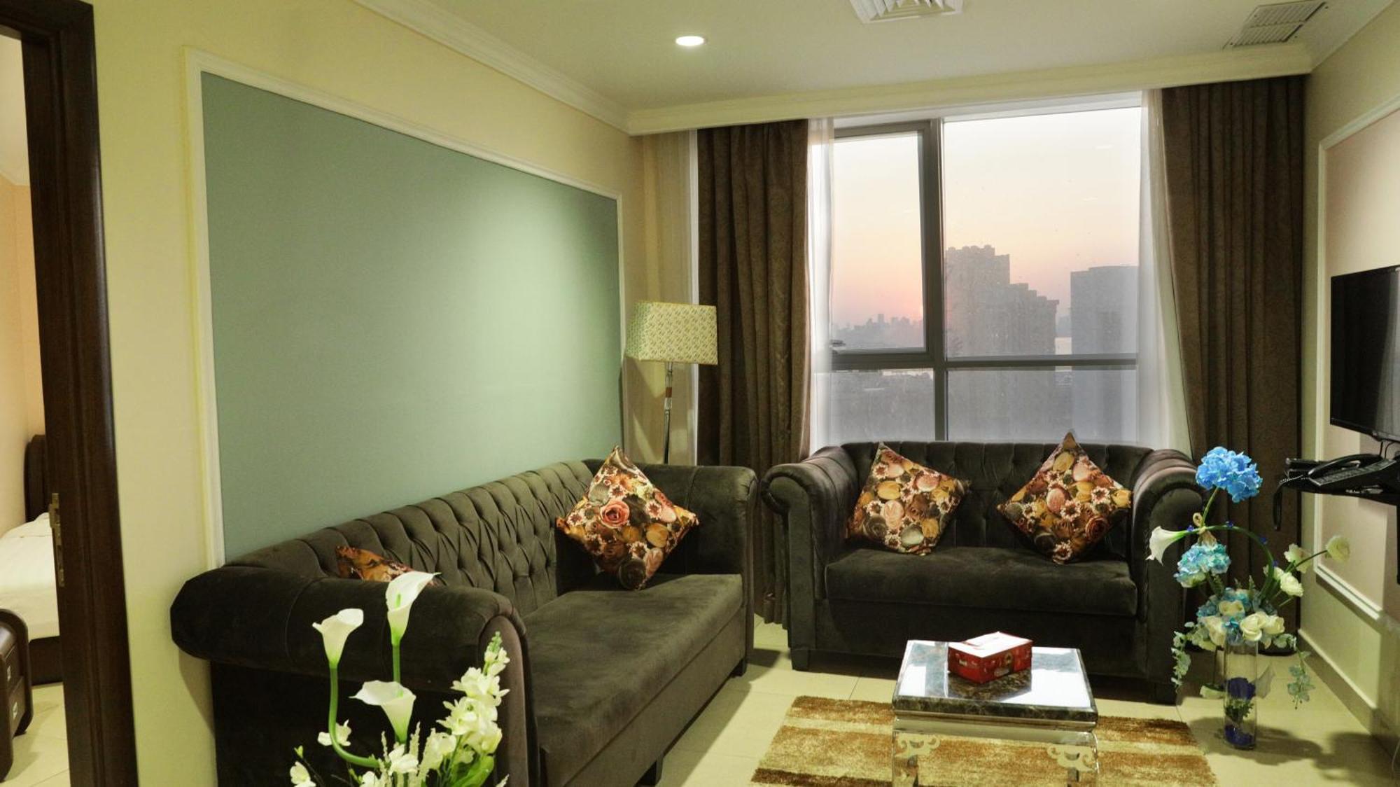 Laguna Hotel Suites Kuwait City Exterior foto